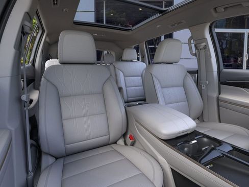 New 2026 Buick Enclave Avenir w/ Super Cruise Package FWD image 16