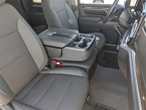 Used 2025 Chevrolet Silverado 2500 LT w/ Convenience Package image 10