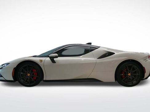 Used 2023 Ferrari SF90 Stradale image 2