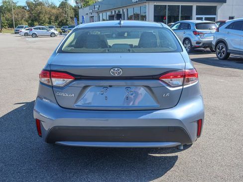 Used 2020 Toyota Corolla LE w/ LE Premium Package image 11