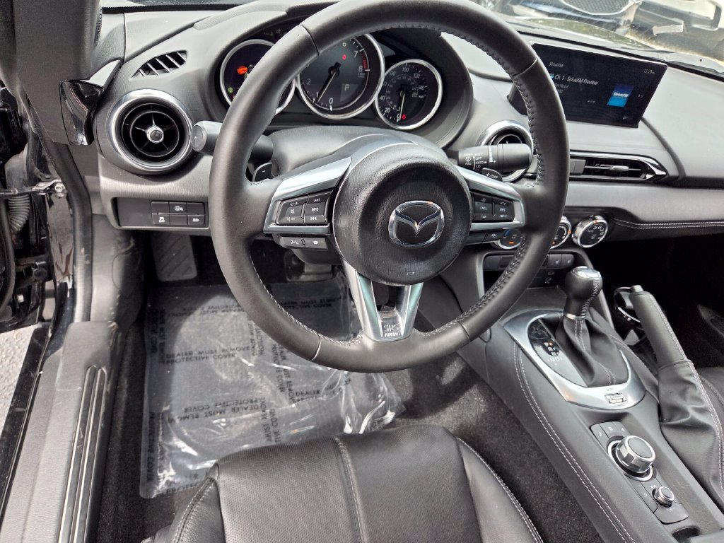 Used 2024 MAZDA MX-5 Miata Grand Touring RWD image 8
