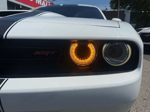 Used 2015 Dodge Challenger SRT w/ Technology Group RWD image 9