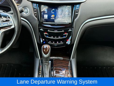Used 2013 Cadillac XTS Premium image 25
