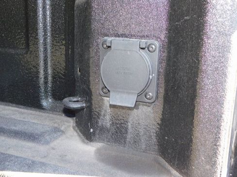 Used 2023 Chevrolet Silverado 1500 RST image 8