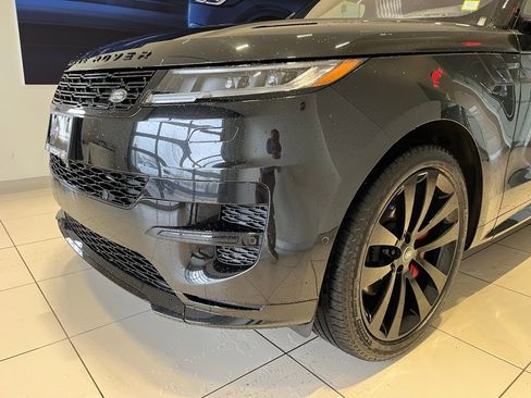 Used 2023 Land Rover Range Rover Sport SE Dynamic AWD/4WD image 11