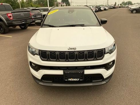 Used 2026 Jeep Compass Limited AWD/4WD image 8