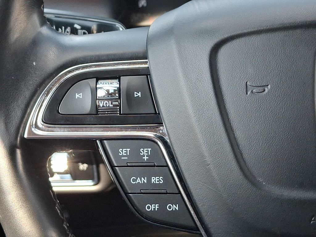 Certified 2023 Lincoln Nautilus Reserve AWD/4WD image 22