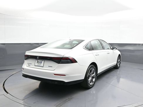 Certified 2024 Honda Accord EX-L image 6