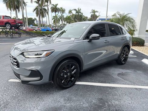 Certified 2025 Honda HR-V Sport image 4