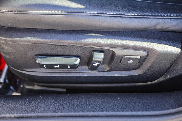 Used 2014 Lexus ES 300h w/ Premium Package w/Bamboo Trim FWD image 19