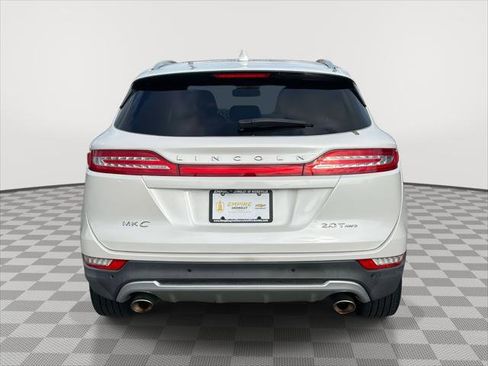 Used 2017 Lincoln MKC Reserve image 3