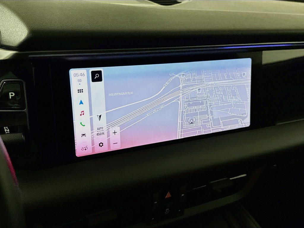 Certified 2025 Porsche Macan Electric RWD image 18