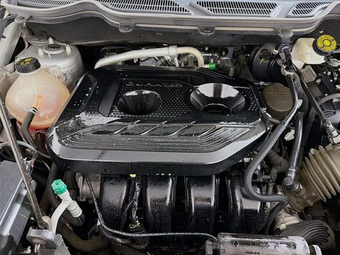 Used 2019 Ford EcoSport SE image 29