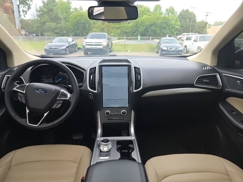 Used 2024 Ford Edge SEL w/ Convenience Package AWD/4WD image 9