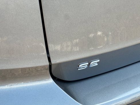 Used 2022 Volkswagen Taos SE FWD image 27