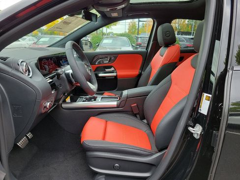 New 2025 Mercedes-Benz GLA 250 4MATIC image 10