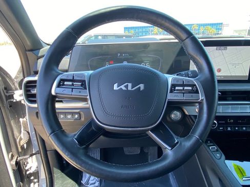 Used 2024 Kia Telluride EX X-Line AWD/4WD image 16
