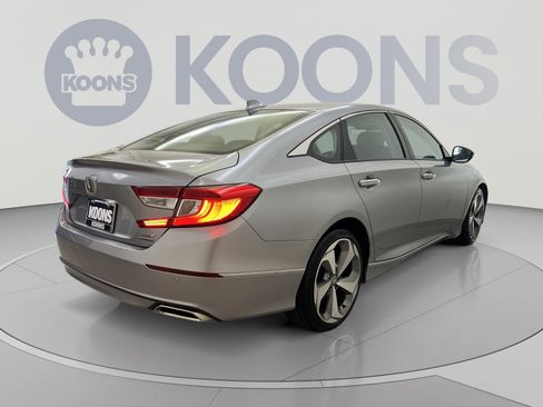 Used 2020 Honda Accord Touring image 8