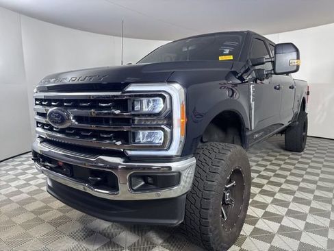 Used 2023 Ford F350 Lariat w/ Tow Technology Package image 4