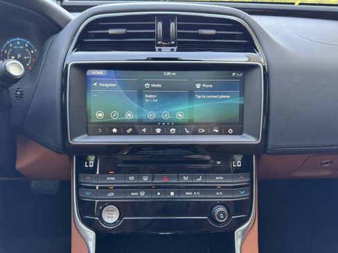 Used 2018 Jaguar XE Portfolio AWD/4WD image 32