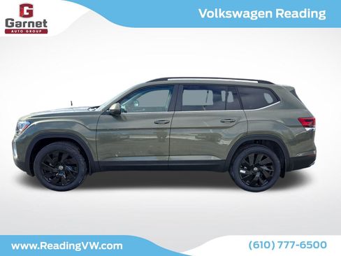 New 2026 Volkswagen Atlas SE image 2
