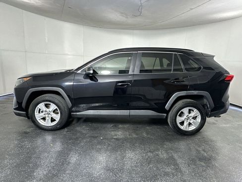 Used 2019 Toyota RAV4 XLE image 8