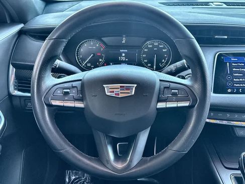 Used 2022 Cadillac XT4 Sport w/ Enhanced Visibility Package FWD image 15