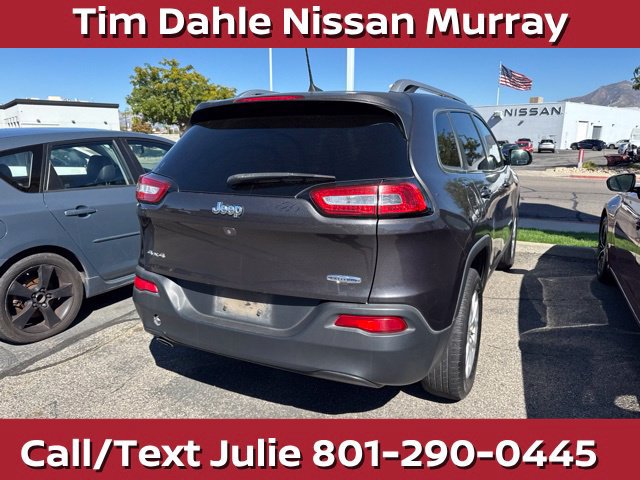 Used 2016 Jeep Cherokee Latitude AWD/4WD image 9