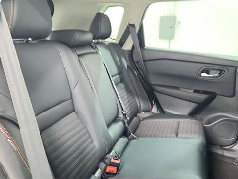 Certified 2025 Nissan Rogue SV AWD/4WD image 25