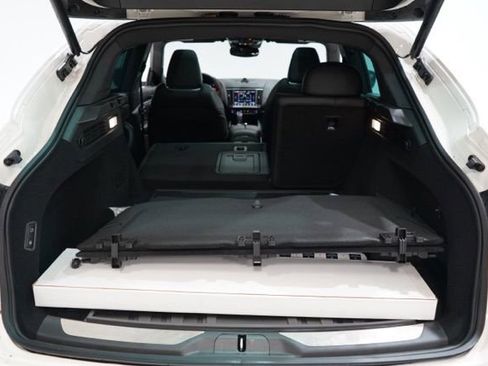 Used 2024 Maserati Levante GT Ultima image 36