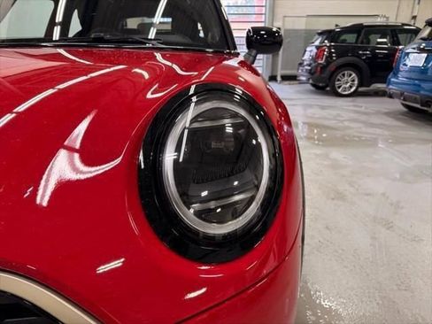 New 2026 MINI Cooper 4-Door Hardtop image 9