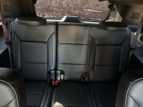 Used 2022 GMC Yukon Denali w/ Denali Premium Package RWD image 40