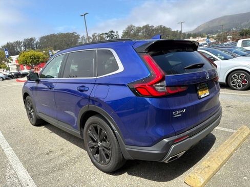 Used 2023 Honda CR-V Sport Touring image 4