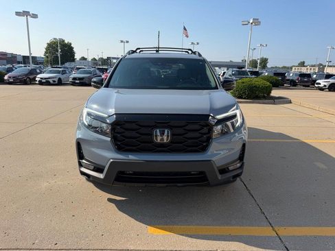 Used 2023 Honda Passport Elite image 8