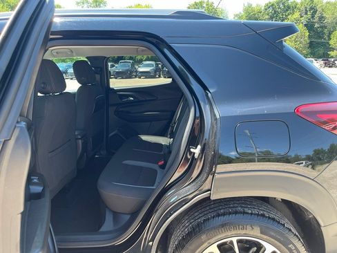 Used 2025 Chevrolet TrailBlazer LT FWD image 27