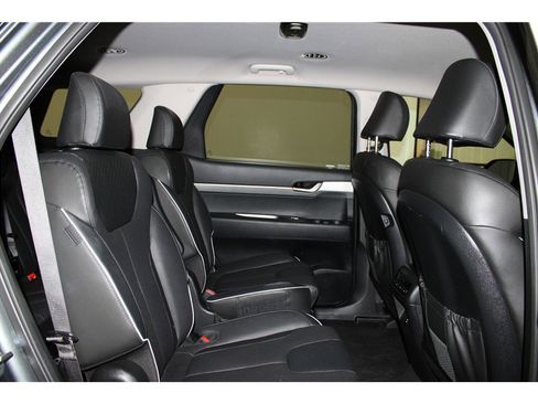 Used 2025 Hyundai Palisade SEL image 24