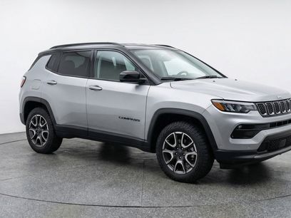 Used 2025 Jeep Compass Trailhawk