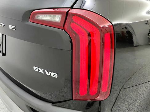 Used 2020 Kia Telluride SX w/ SX Prestige Package AWD/4WD image 15