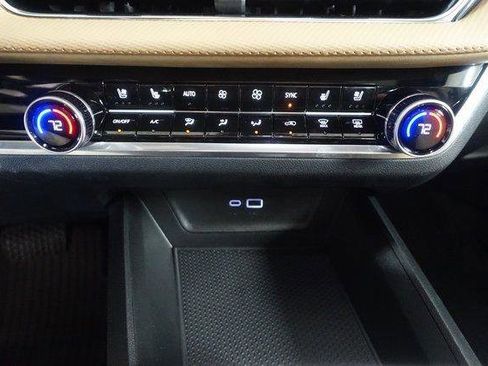 New 2026 Chevrolet Equinox ACTIV w/ Convenience Package III image 16