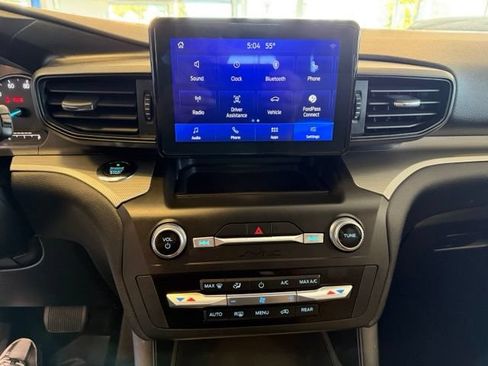Used 2020 Ford Explorer XLT AWD/4WD image 15