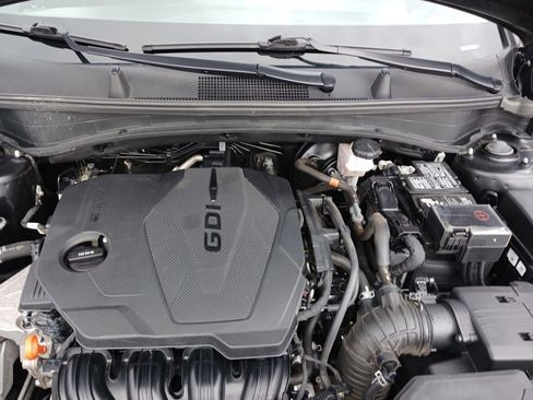 Used 2024 Kia Sportage EX image 30