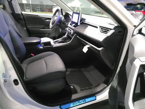 New 2025 Toyota RAV4 XLE image 10