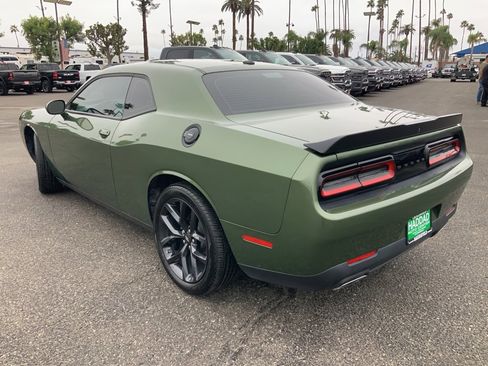 Certified 2022 Dodge Challenger SXT w/ Blacktop Package image 7