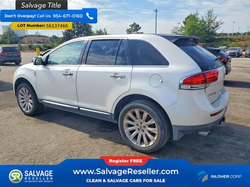 Used 2012 Lincoln MKX FWD image 3