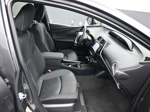 Used 2020 Toyota Prius Prime LE image 25