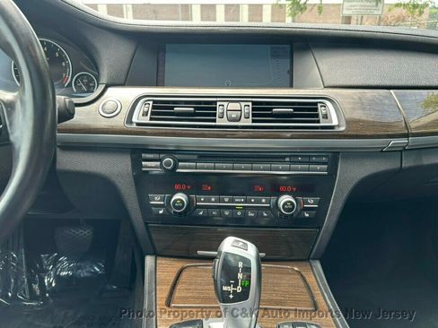 Used 2012 BMW 750i xDrive AWD/4WD image 43