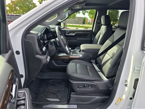 New 2026 GMC Sierra 1500 Elevation w/ Elevation Premium Package image 17