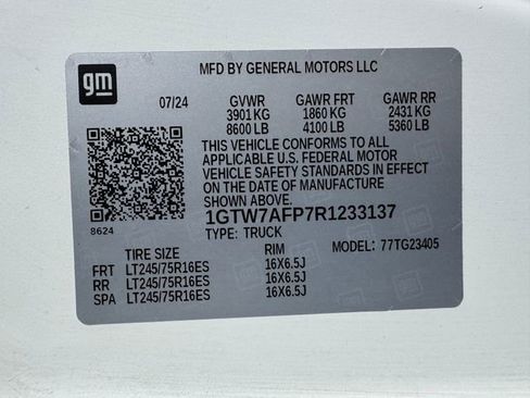 Used 2024 GMC Savana 2500 w/ Driver Convenience Package RWD image 23
