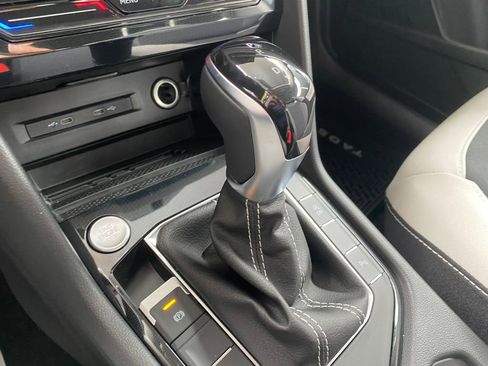 New 2026 Volkswagen Taos SE FWD image 35