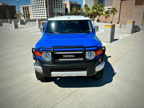Used 2008 Toyota FJ Cruiser 4WD image 1